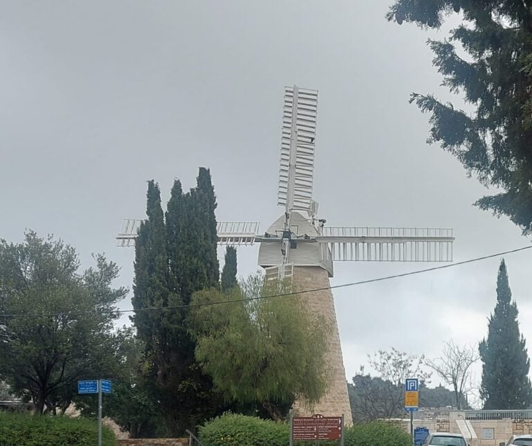 תחנת הרוח, משכנות שאננים, חורף, ירושלים