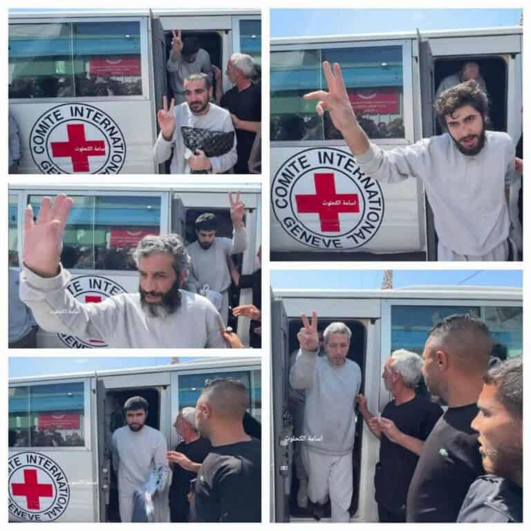 משוחררי עסקת שבויים יוצאים מרכב הצלב האדום