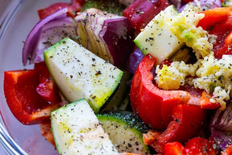 סלט חצילים ועדשים