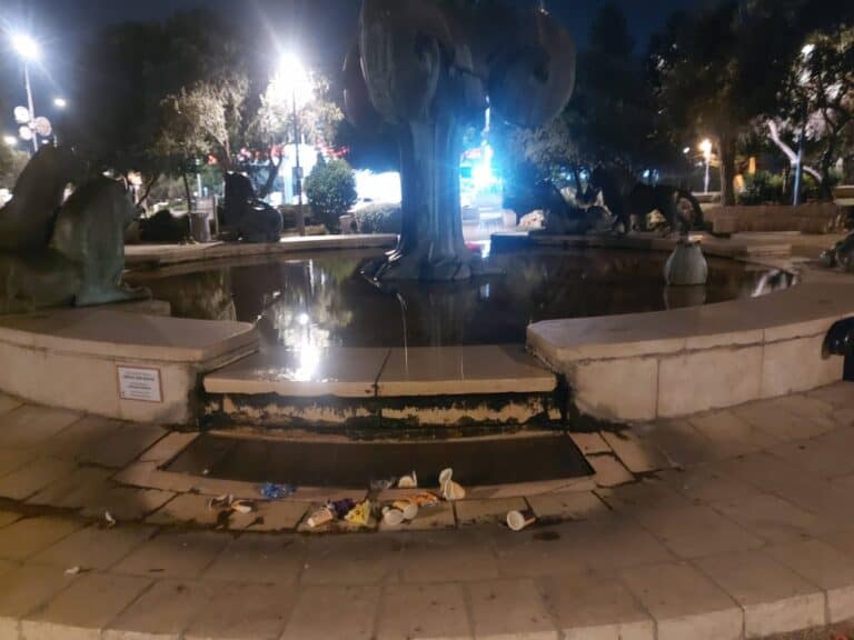Jerusalem’s Lion Fountain covered in weekend litter – reflecting the erosion of public responsibility in Israeli society