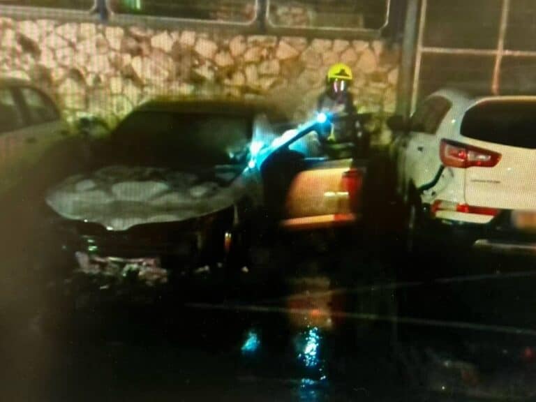 Car arson in Jerusalem after woman harassed and threatened by suspect from southern Israel
