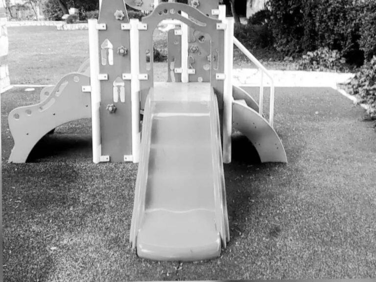 A kindergarten classroom in Jerusalem during afternoon hours