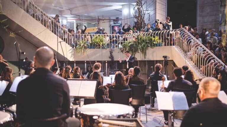 Tamasha la muziki wa kiklasiki katika Clal Center, Baitulmaqdis (Jerusalem), ishara ya ufufuaji wa mji na utamaduni