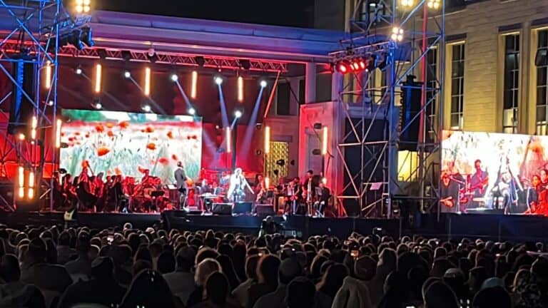 Tamasha la Selichot Et Slicha katika Uwanja wa Safra Baitulmaqdis pamoja na Orchestra ya Yerusalemu Mashariki na Magharibi