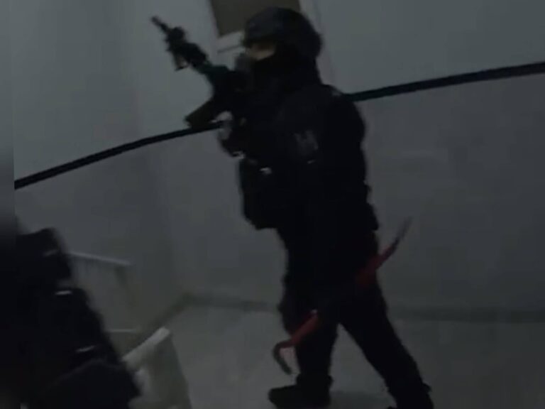 इस सप्ताह यरुशलम के पास सोशल मीडिया पर भड़काऊ सामग्री के आरोप में पुलिस द्वारा की गई गिरफ्तारी कार्रवाई (Photo: Israel Police Spokesperson)