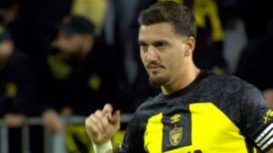 כוכב בית"ר ירושלים, ירדן שועה, במהלך משחק