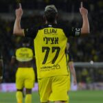 עומר אצילי חוגג בניצחון בית"ר ירושלים בדרבי