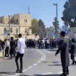 מפגינים במהלך הפרת סדר בירושלים על רקע המחאה נגד גיוס בני ישיבות ומעצר עריקים