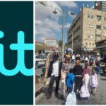 תושבים במרכז ירושלים לצד לוגו bit, על רקע המהלך להרחבת אפשרויות התשלום העירוניות