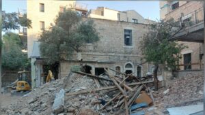 הריסות ועבודות פינוי במקום שבו פעלה מסעדת לינק ברחוב המעלות בירושלים