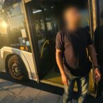 נהג ליד אוטובוס ציבורי בירושלים במהלך פעילות משטרתית בעקבות חשד לנהיגה תחת השפעת סמים