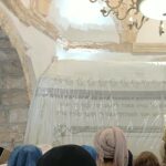 נשים מתפללות בקבר רחל בפאתי ירושלים לקראת השנה העברית החדשה
